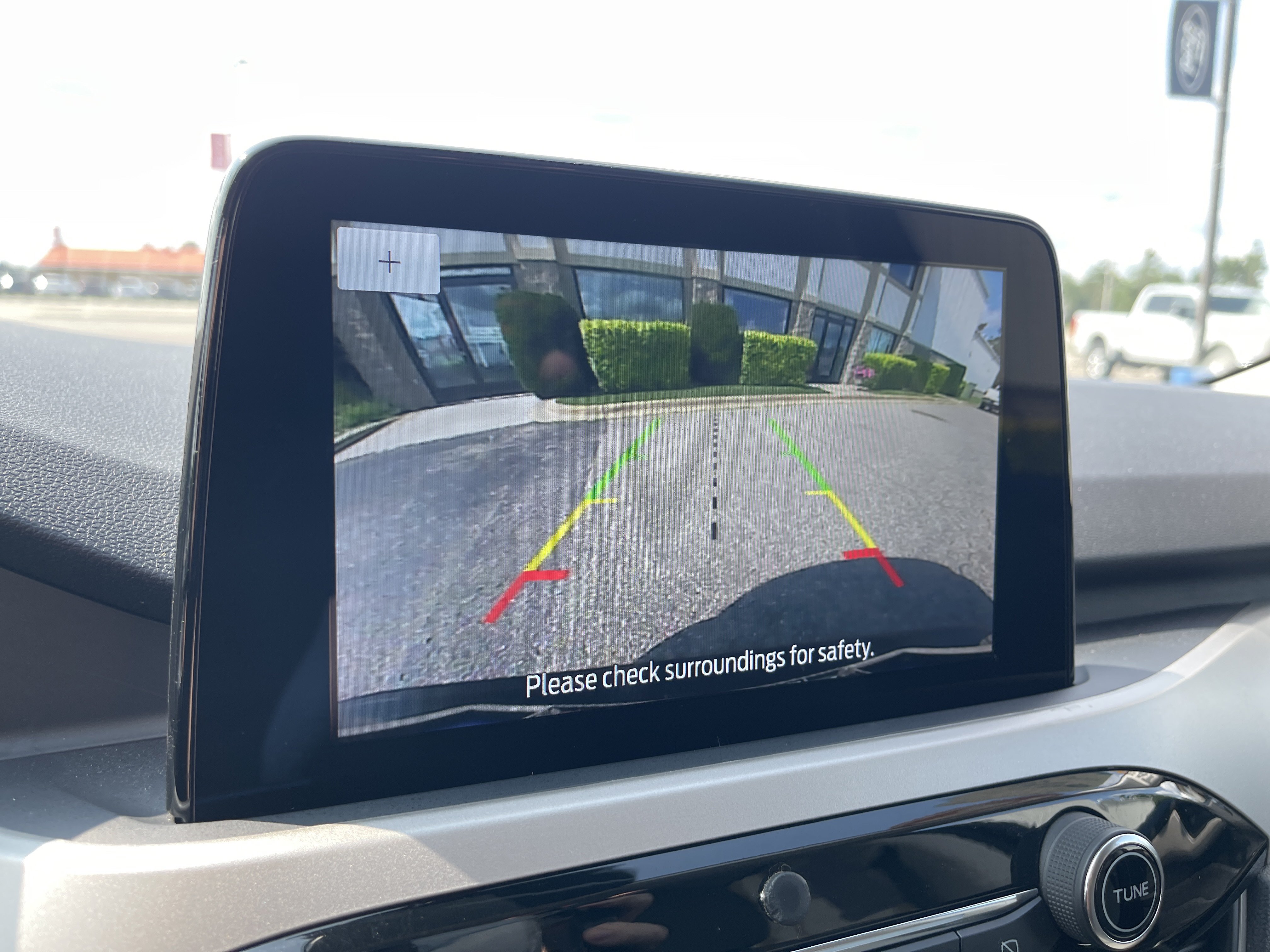 Certified 2022 Ford Escape SE AWD/4WD image 18