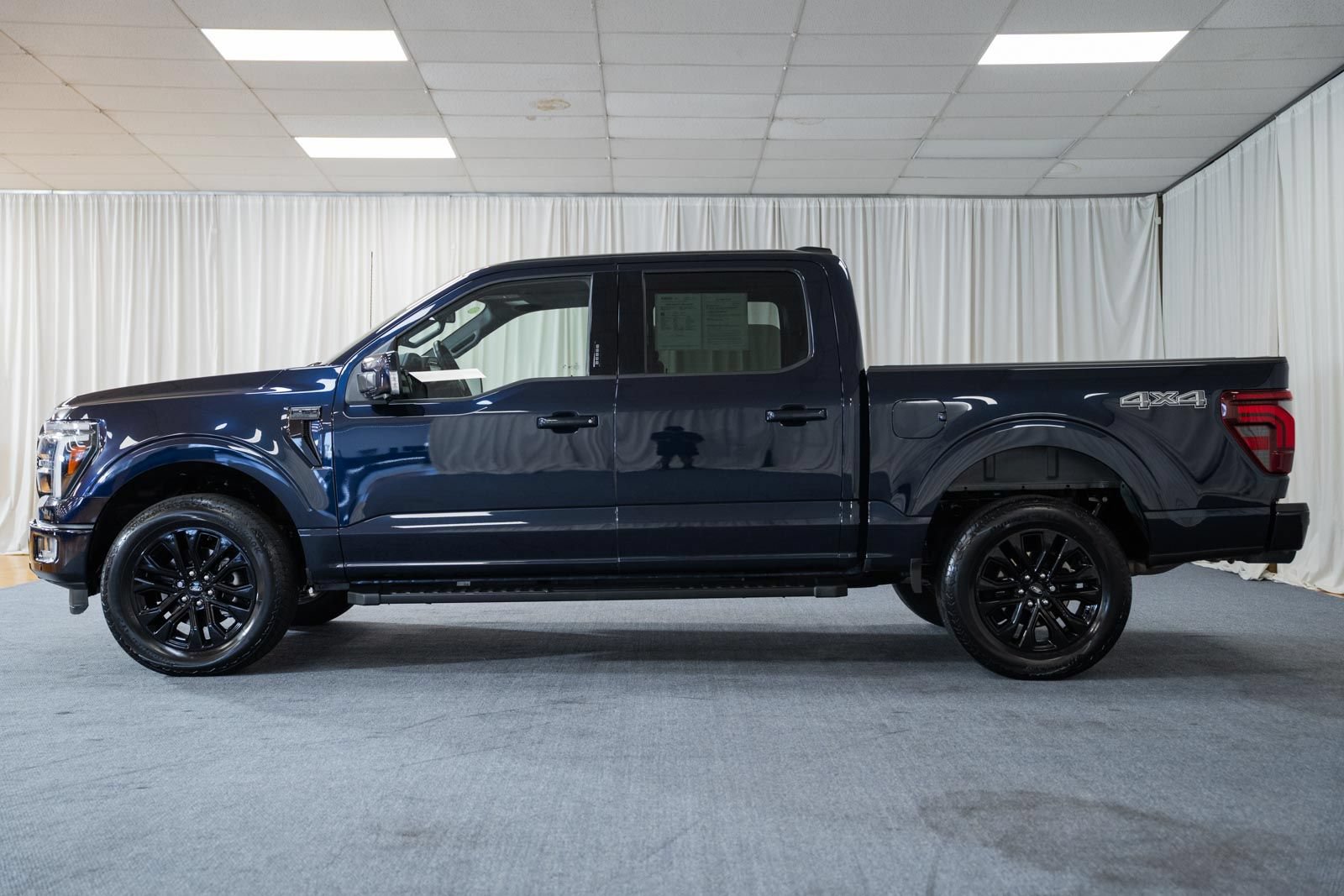 Certified 2024 Ford F150 Lariat AWD/4WD image 4