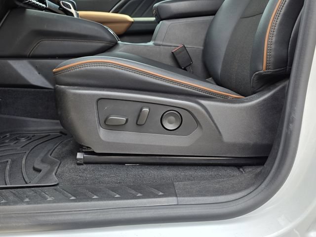 Used 2024 GMC Canyon AT4 AWD/4WD image 14