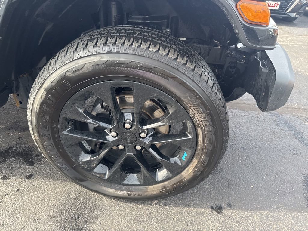 Used 2023 Jeep Wrangler Unlimited Sahara w/ Cold Weather Group image 49