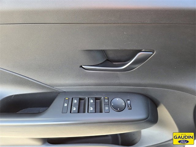 Used 2024 Hyundai Kona SEL image 18