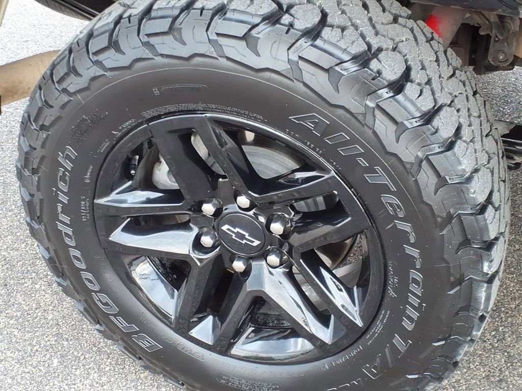 Used 2022 Chevrolet Silverado 1500 LT Trail Boss image 11