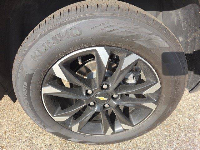 Used 2021 Chevrolet TrailBlazer LT w/ Premium Seating Package FWD image 17