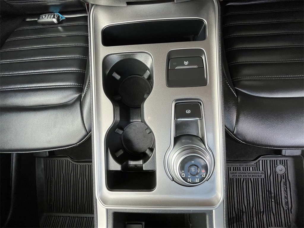 Certified 2024 Ford Edge SEL w/ Convenience Package image 11