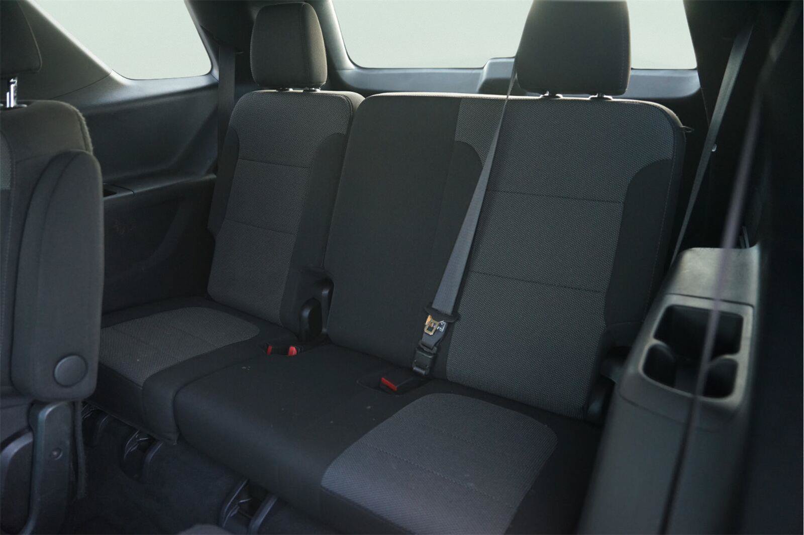 Used 2023 Chevrolet Traverse LT FWD image 14