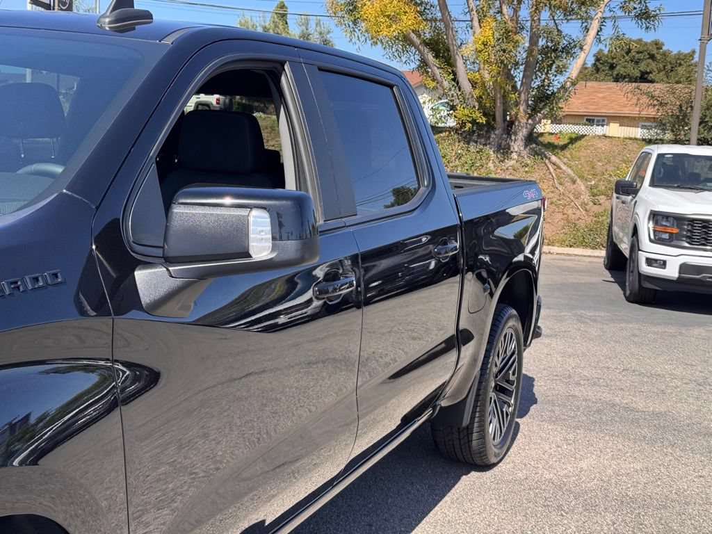 Used 2022 Chevrolet Silverado 1500 RST w/ Safety Package AWD/4WD image 9