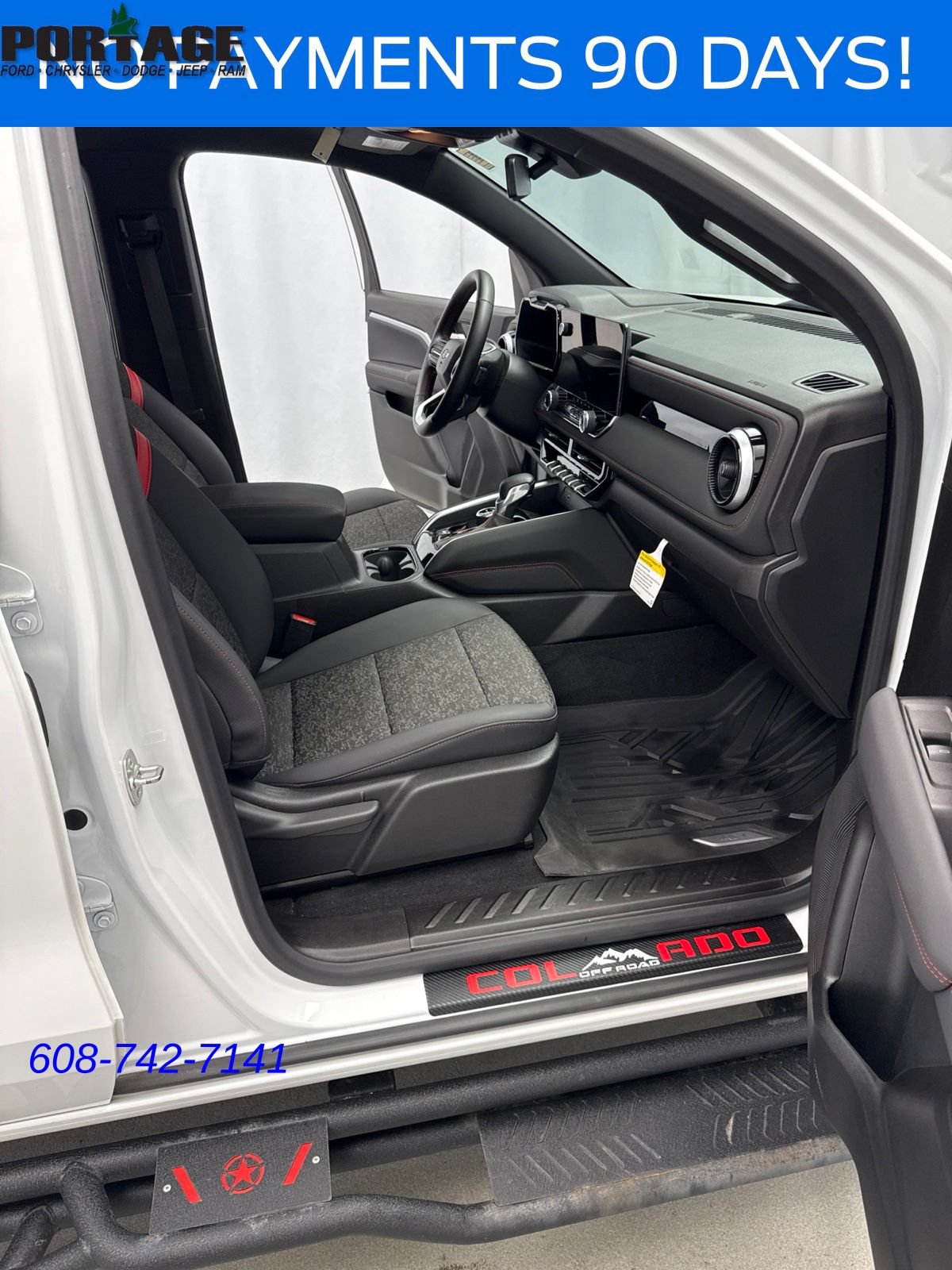 Used 2024 Chevrolet Colorado Z71 w/ Z71 Convenience Package 2 AWD/4WD image 27