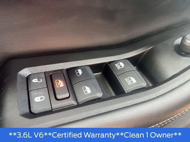 Used 2024 Jeep Grand Cherokee L Altitude AWD/4WD image 11