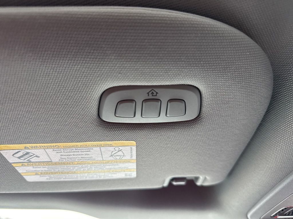 Certified 2023 Ford F150 Lariat w/ Equipment Group 502A High image 40