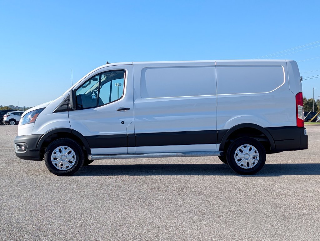 Certified 2025 Ford Transit 250 Low Roof w/ Exterior Upgrade Package RWD image 5