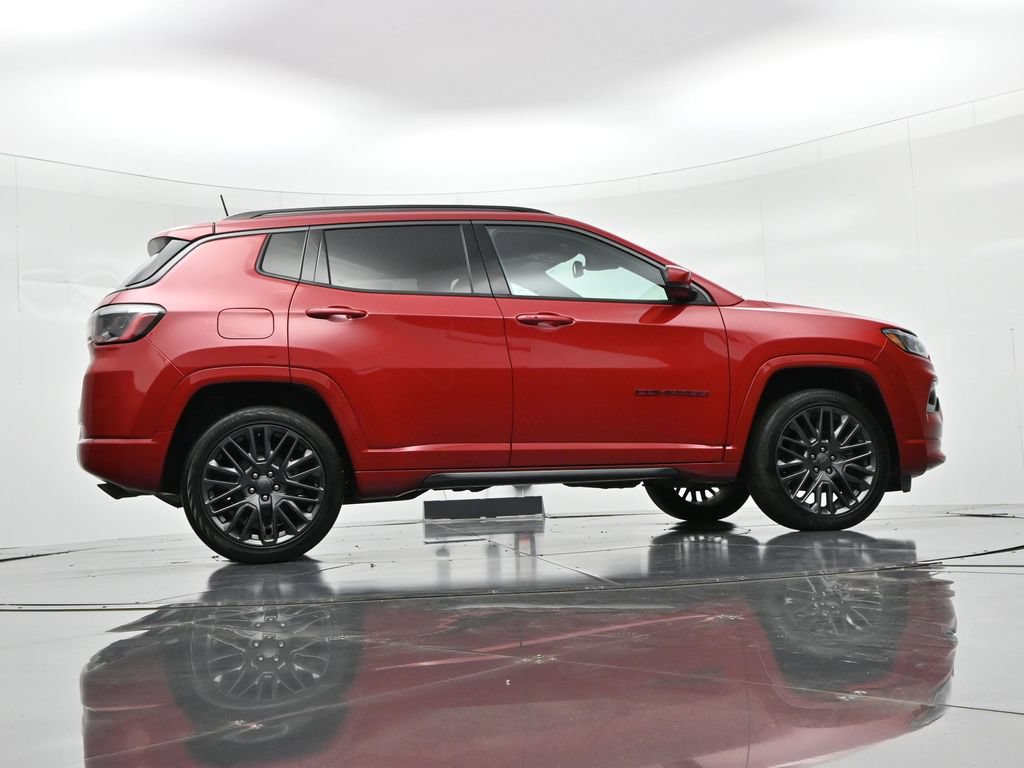 Used 2022 Jeep Compass Limited AWD/4WD image 23