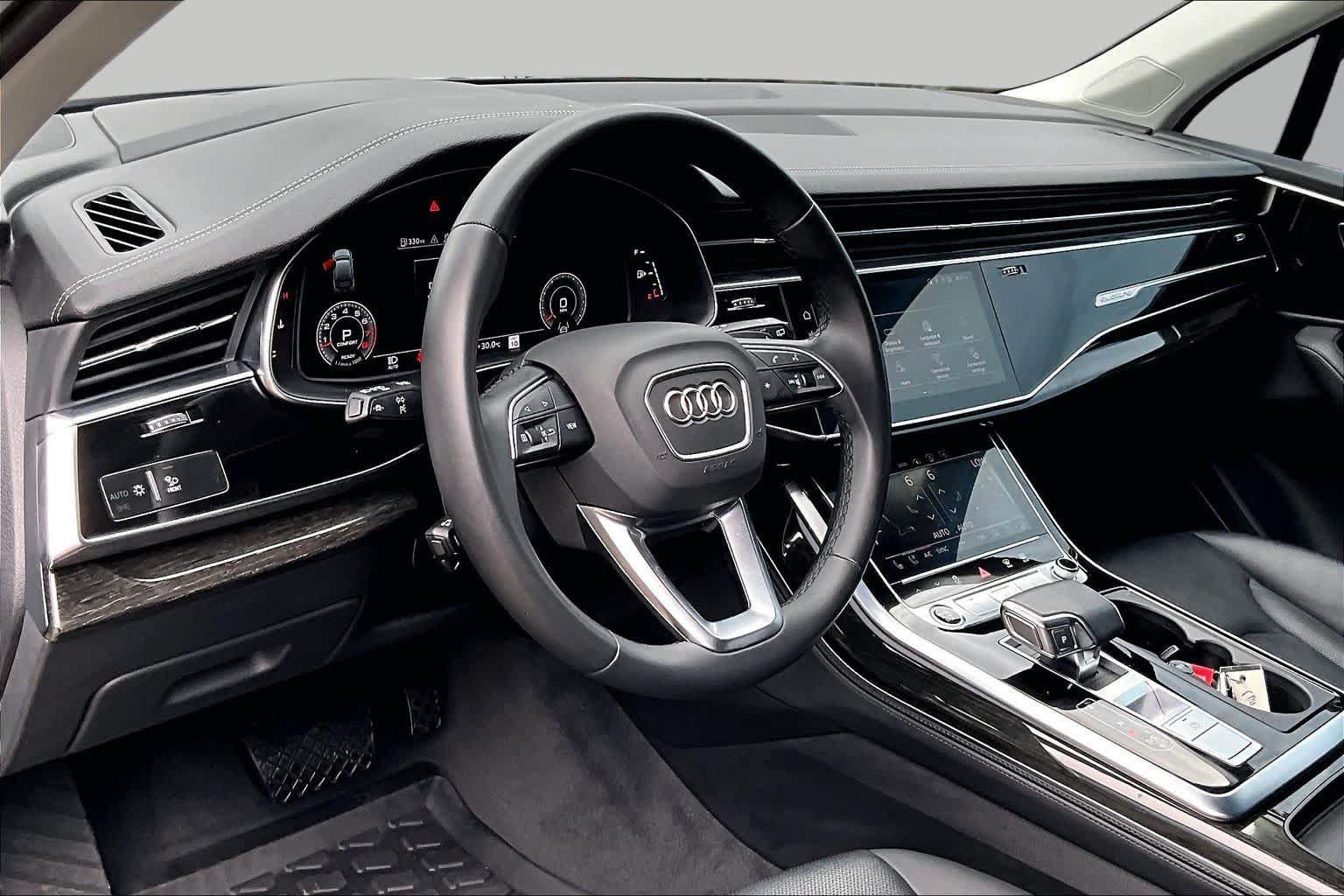 Used 2023 Audi Q7 3.0T Prestige w/ Prestige Package AWD/4WD image 18