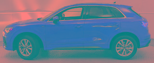 Used 2025 Audi Q3 2.0T Premium image 2