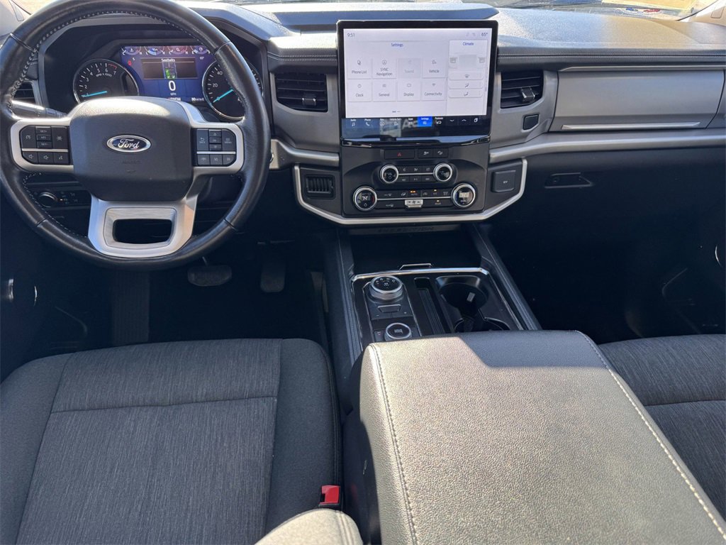 Certified 2022 Ford Expedition XLT image 10