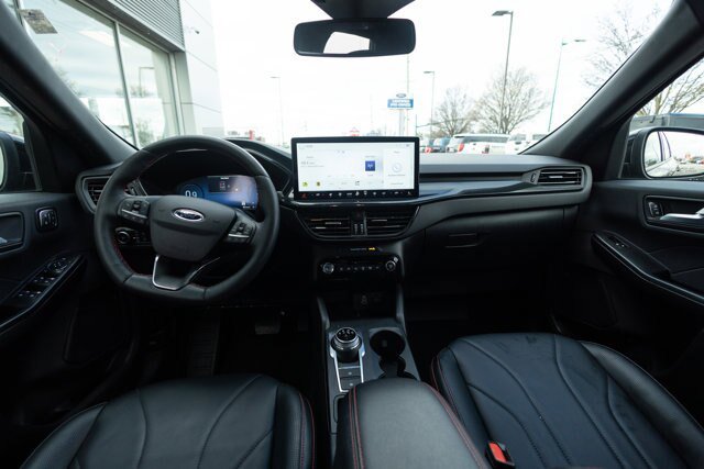 Certified 2025 Ford Escape ST-Line Elite w/ Premium Technology Package AWD/4WD image 11