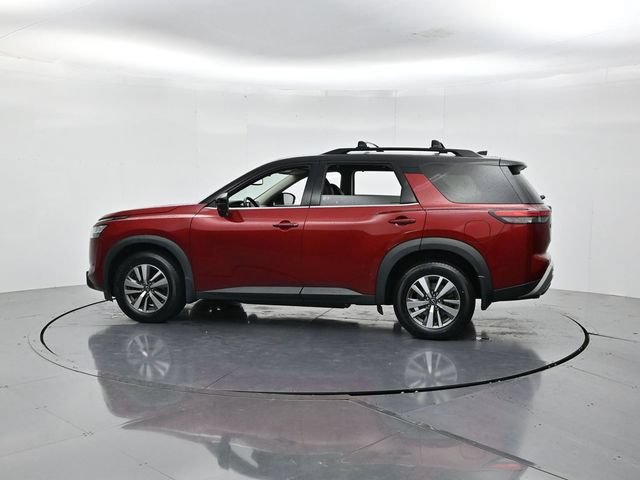 Used 2022 Nissan Pathfinder SL AWD/4WD image 7