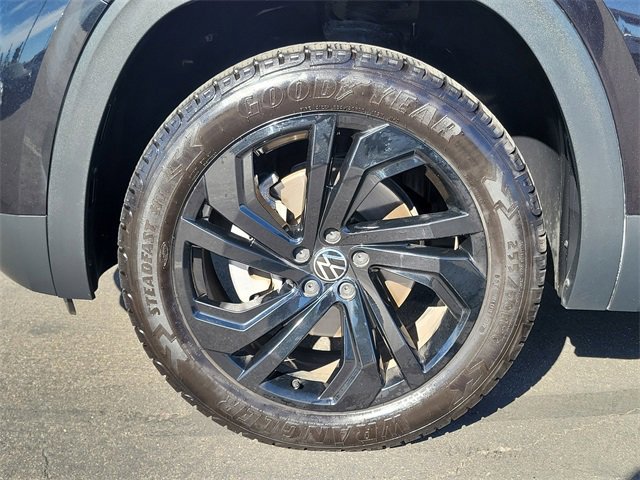 Used 2023 Volkswagen Atlas SE image 28