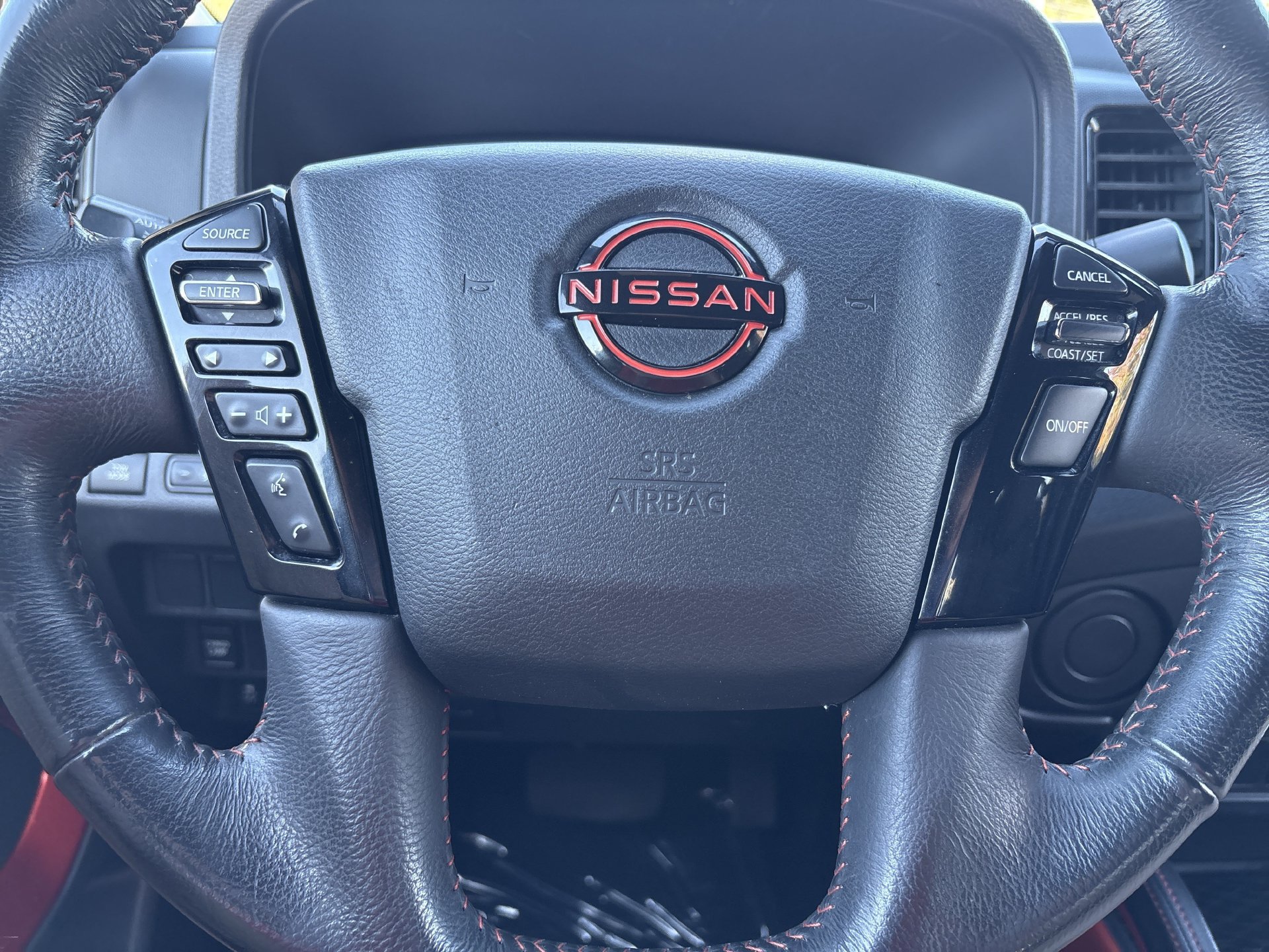 Used 2023 Nissan Frontier Pro-X w/ Tow Package RWD image 10
