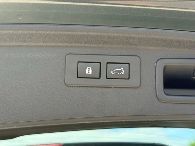 Used 2023 Subaru Forester Limited AWD/4WD image 13