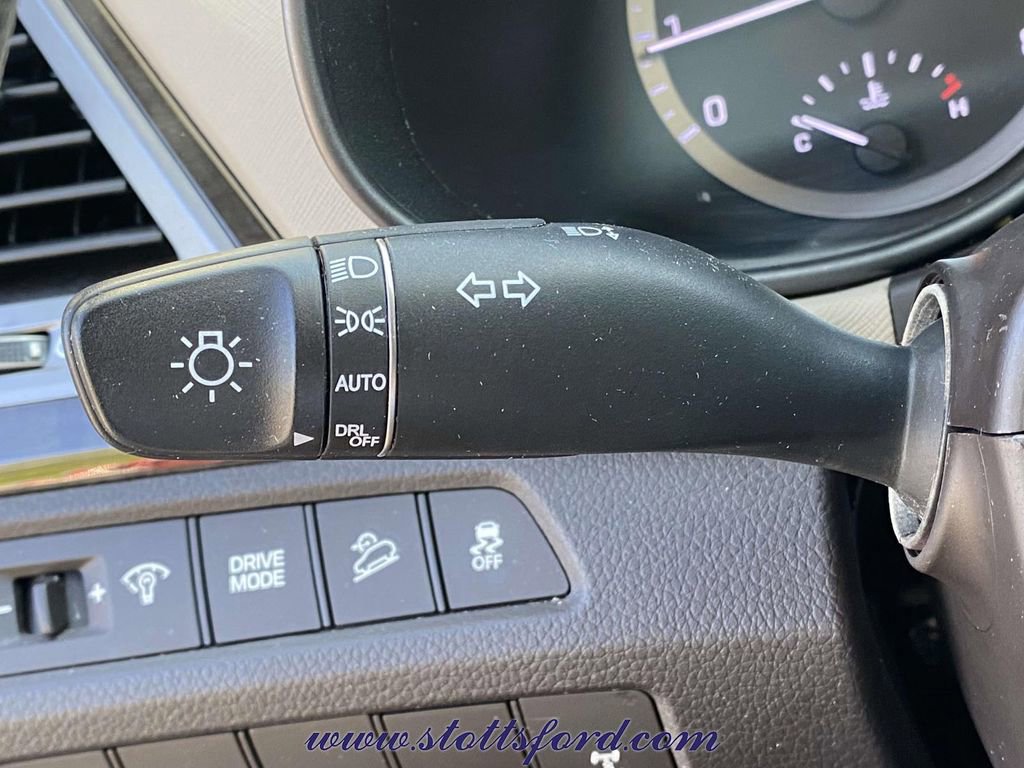 Used 2018 Hyundai Santa Fe Sport AWD/4WD image 22