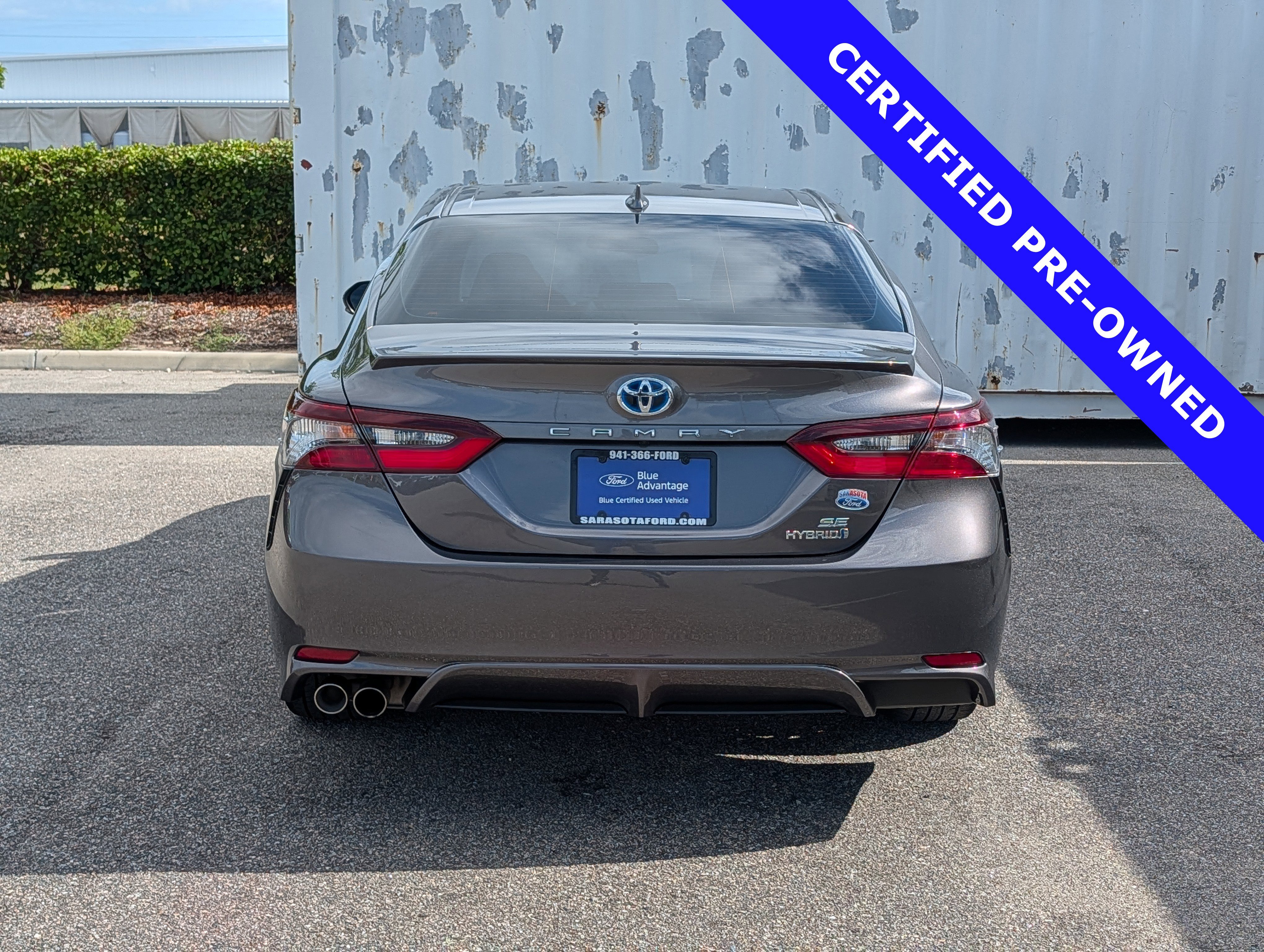 Used 2022 Toyota Camry SE FWD image 5