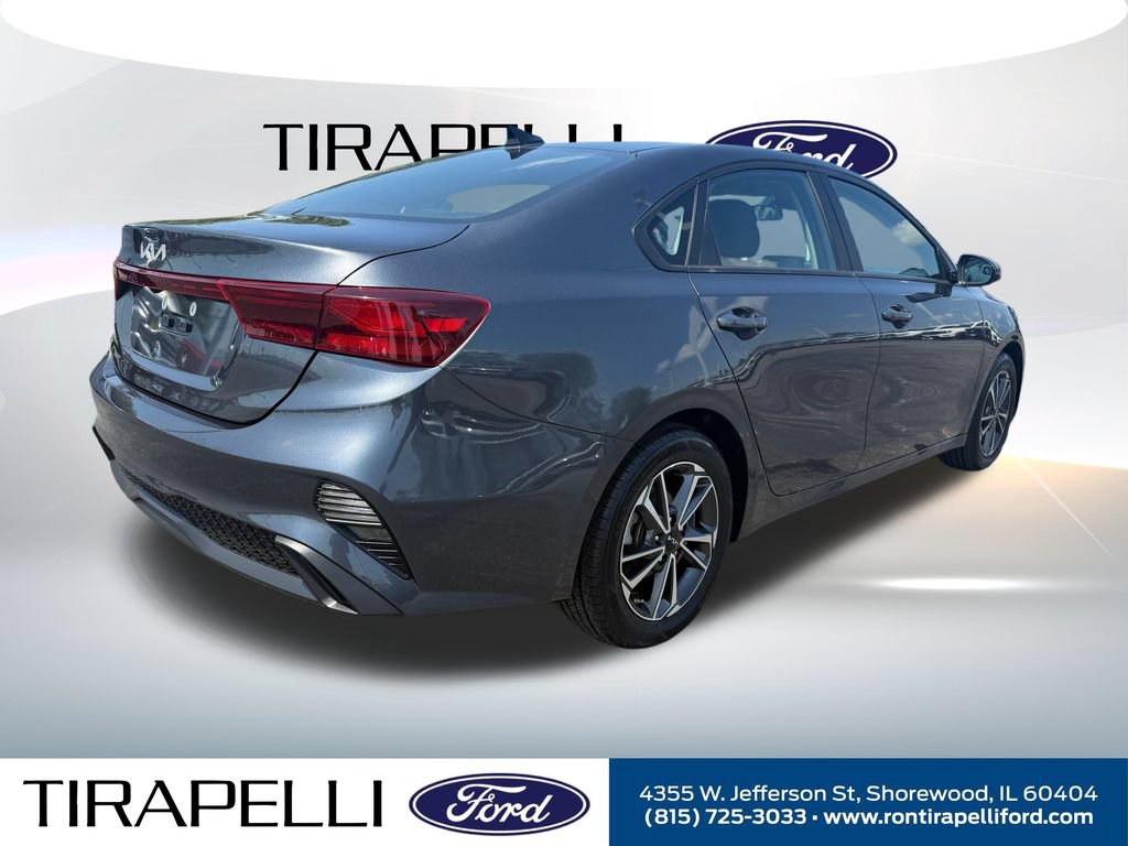 Used 2024 Kia Forte LXS w/ LXS Technology Package FWD image 9