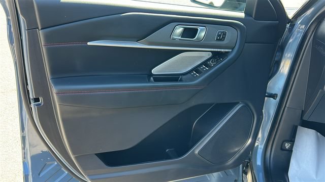 Certified 2025 Ford Explorer ST RWD image 18