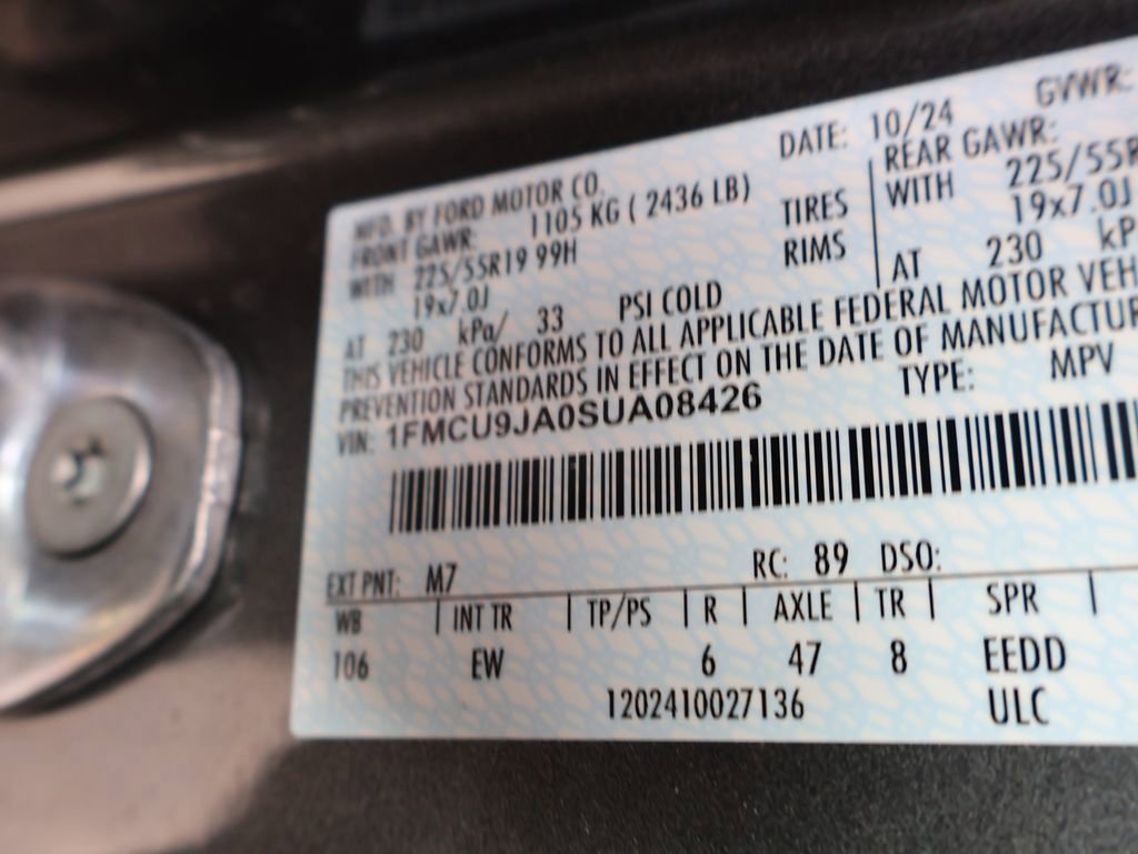 Certified 2025 Ford Escape Platinum image 41