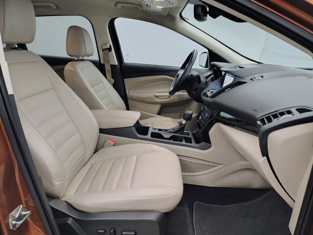 Certified 2017 Ford Escape Titanium FWD image 29