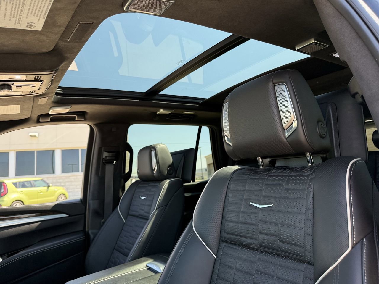 Used 2025 Cadillac Escalade Sport Platinum image 24