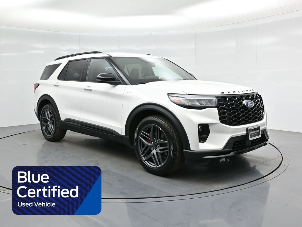 Certified 2025 Ford Explorer ST-Line w/ Premium Package image 1