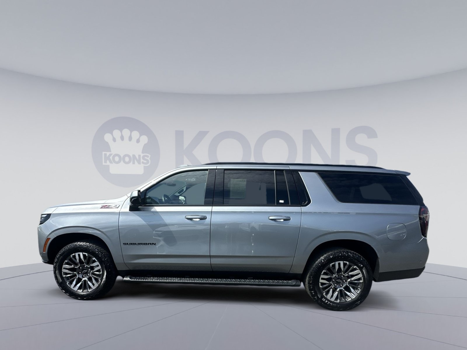 Used 2025 Chevrolet Suburban Z71 AWD/4WD image 7