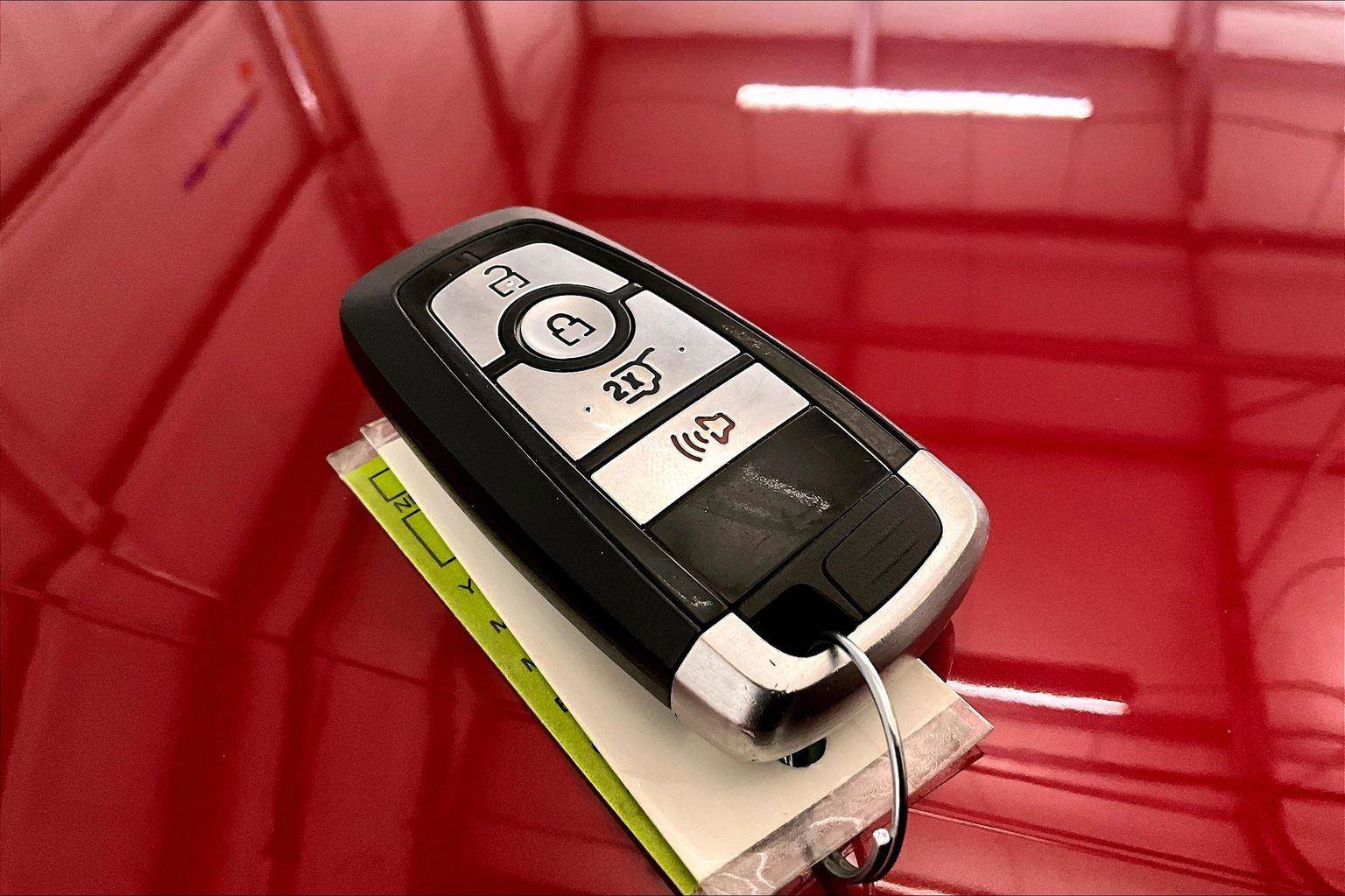 Certified 2020 Ford Explorer XLT w/ Class III Trailer Tow Package image 9