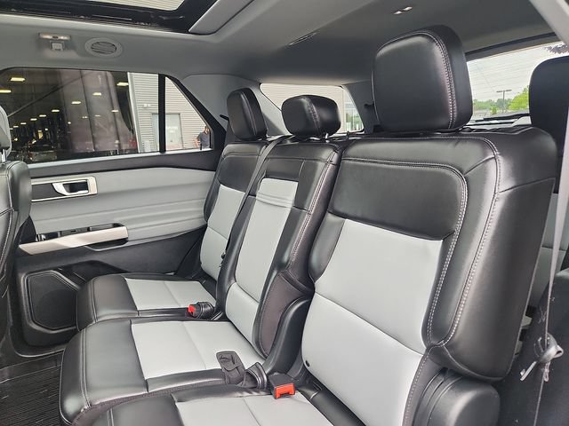 Certified 2023 Ford Explorer XLT w/ Equipment Group 202A AWD/4WD image 25
