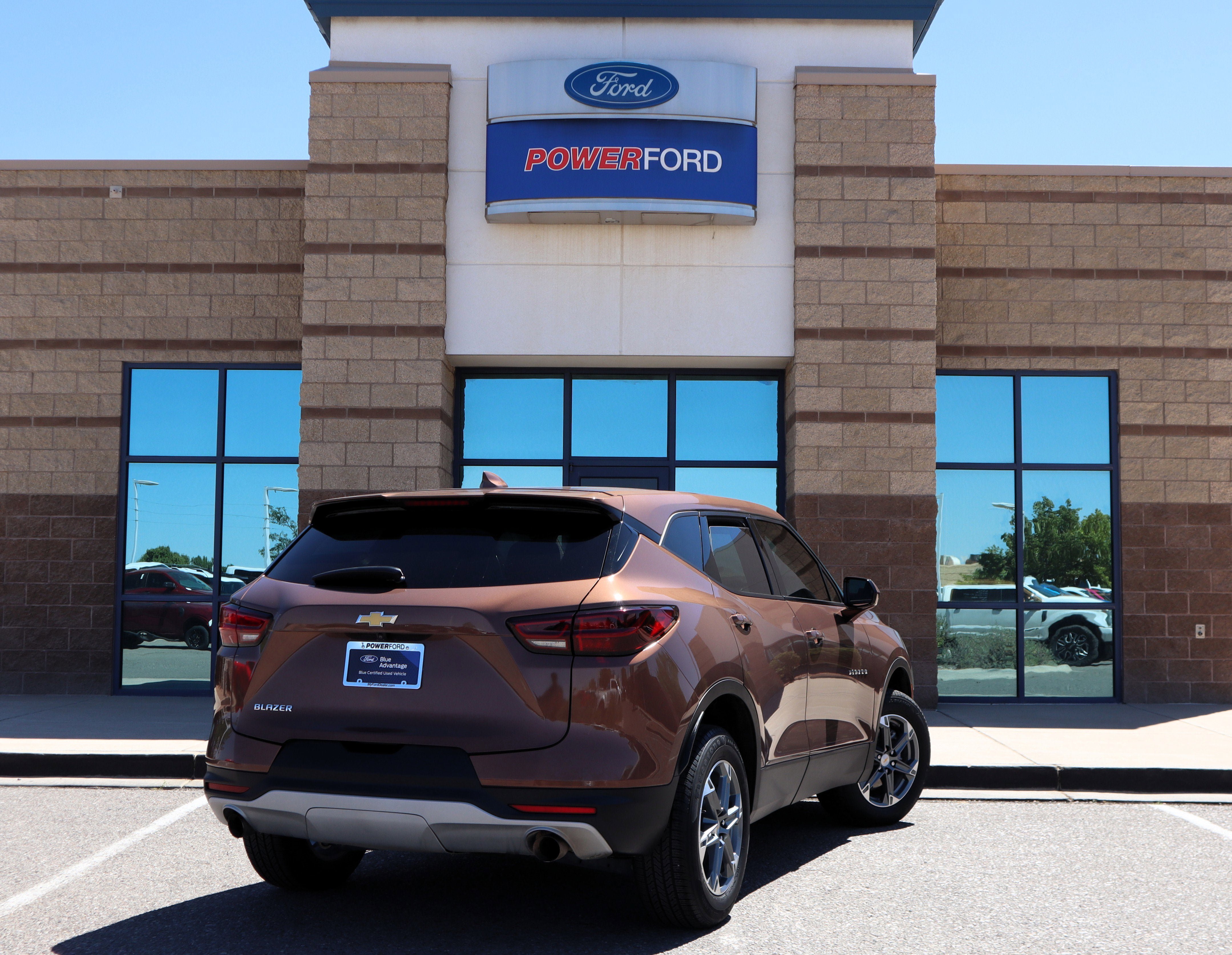 Used 2023 Chevrolet Blazer LT FWD image 6