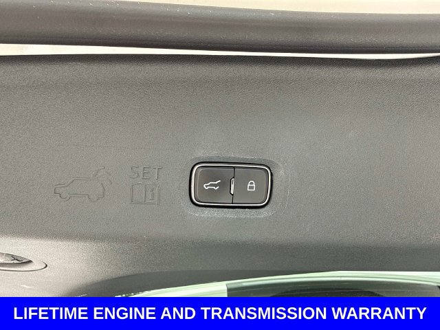 Certified 2025 Ford Expedition Platinum w/ Driver's Package AWD/4WD image 14