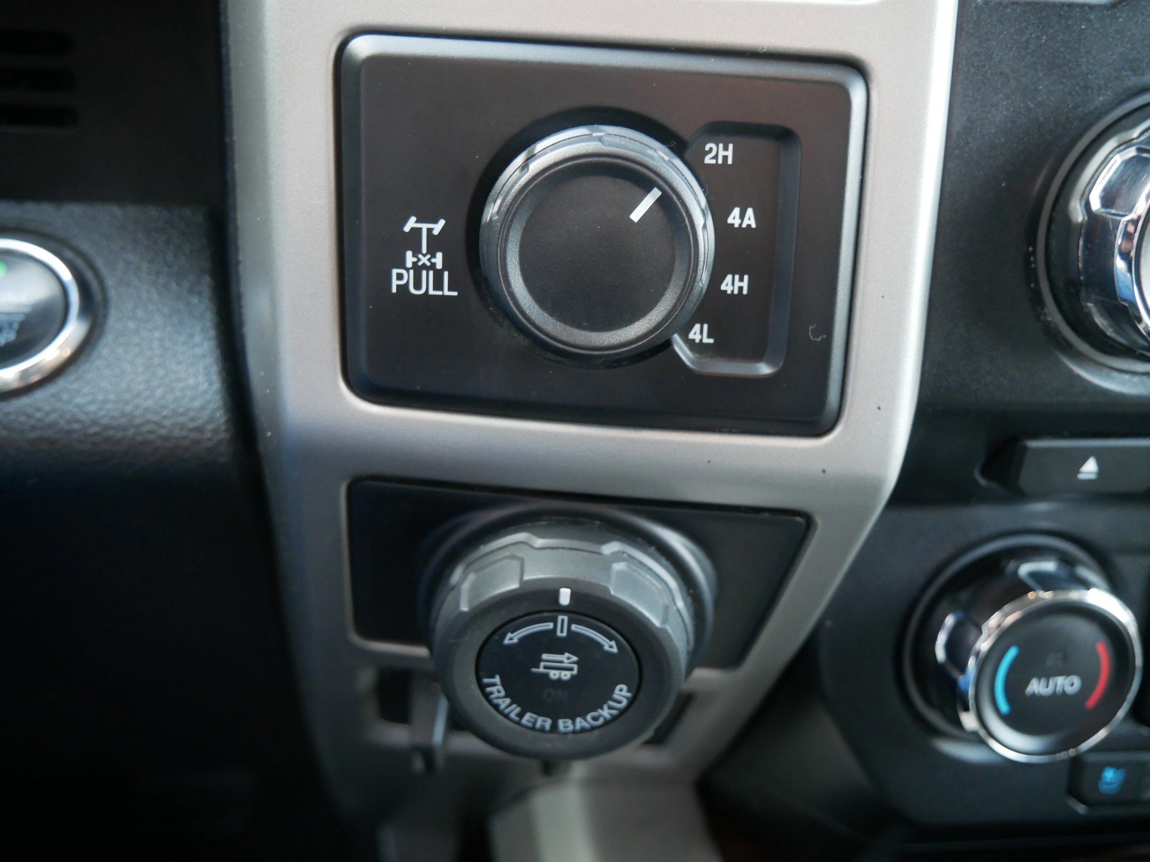 Certified 2018 Ford F150 Lariat w/ Max Trailer Tow Package image 30