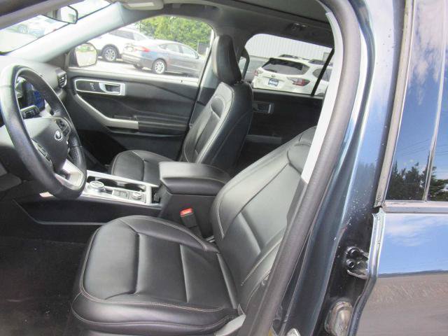 Certified 2023 Ford Explorer XLT w/ Equipment Group 202A AWD/4WD image 14