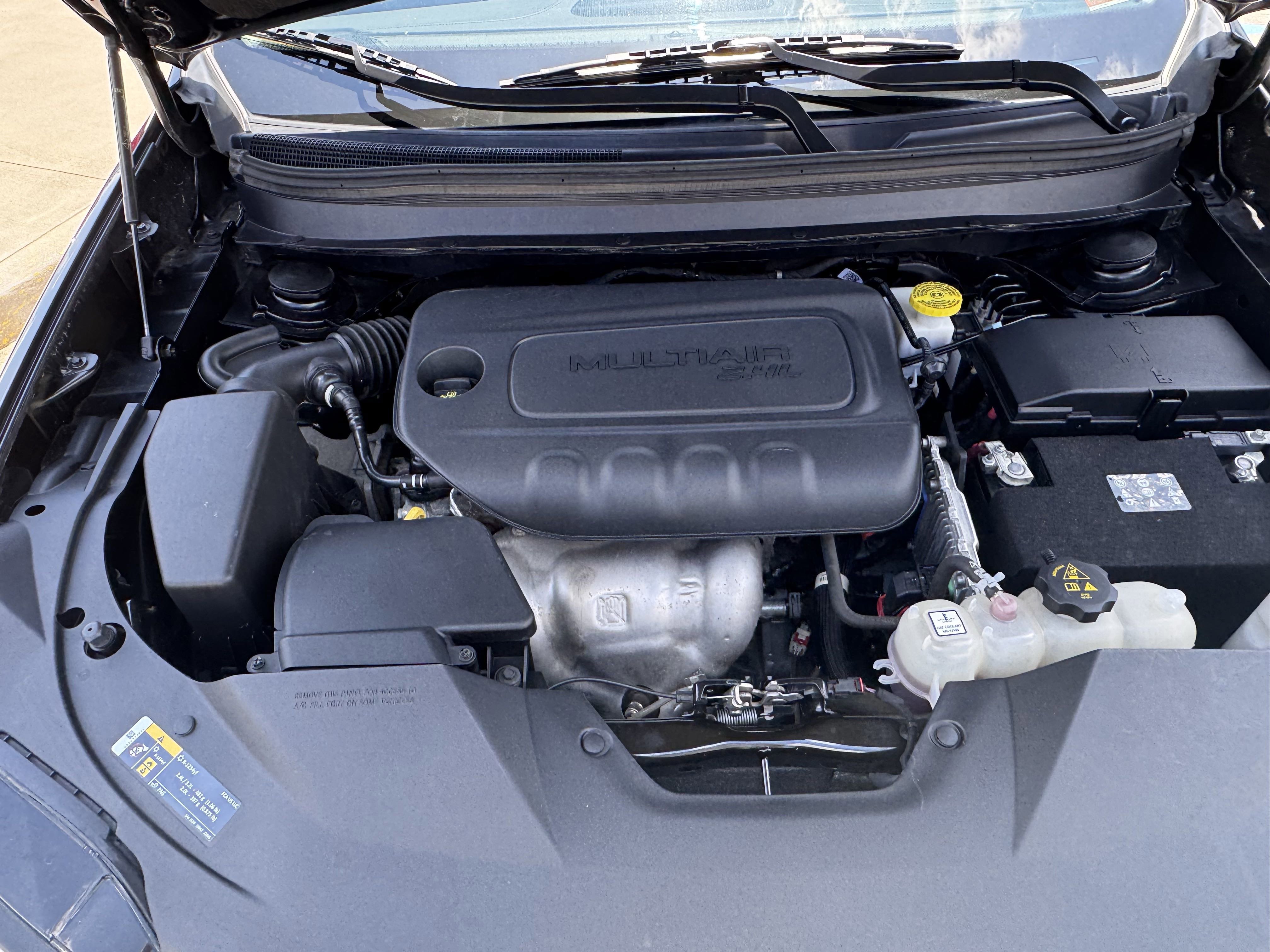 Used 2023 Jeep Cherokee Altitude Lux image 41