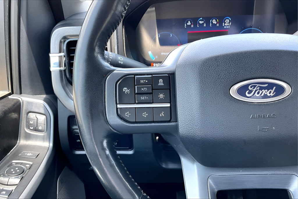 Certified 2024 Ford F250 Lariat w/ Lariat Ultimate Package AWD/4WD image 10