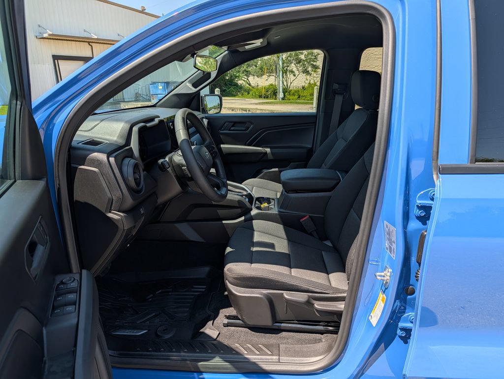 Used 2026 Chevrolet Colorado Trail Boss AWD/4WD image 18