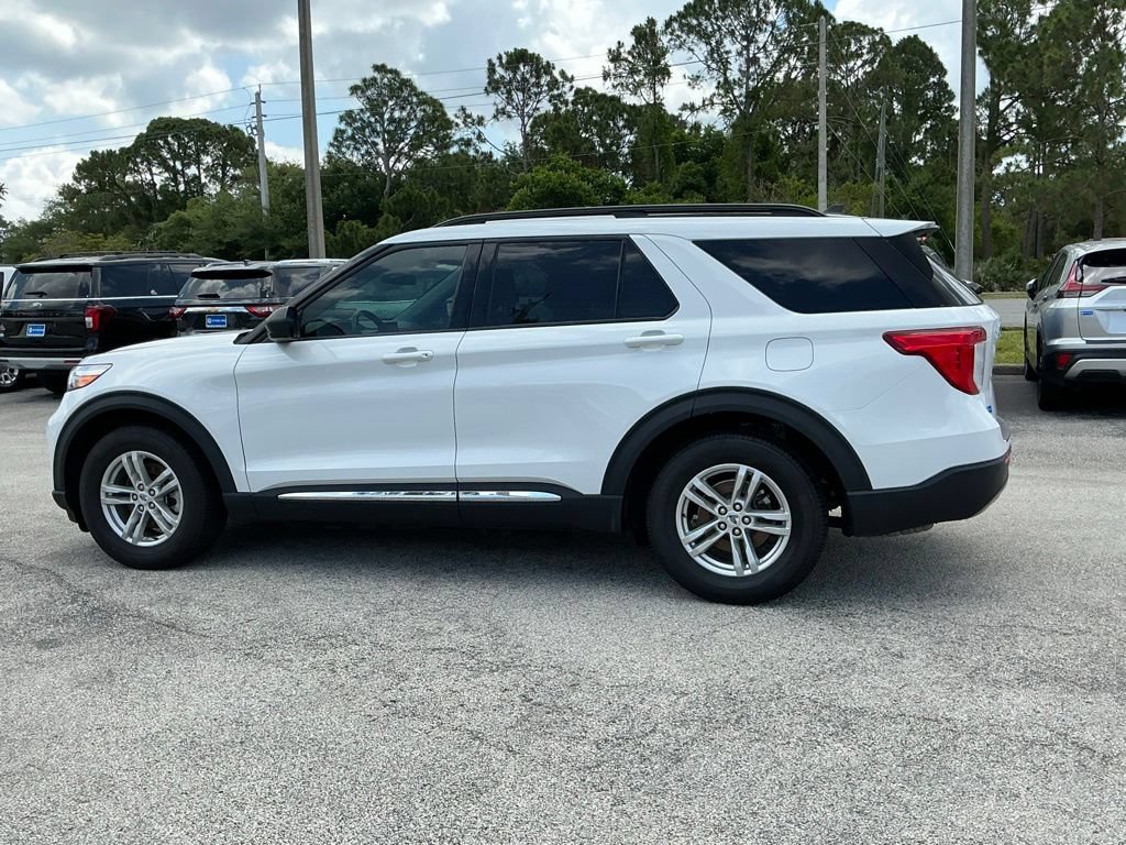 Certified 2023 Ford Explorer XLT w/ Equipment Group 202A RWD image 3