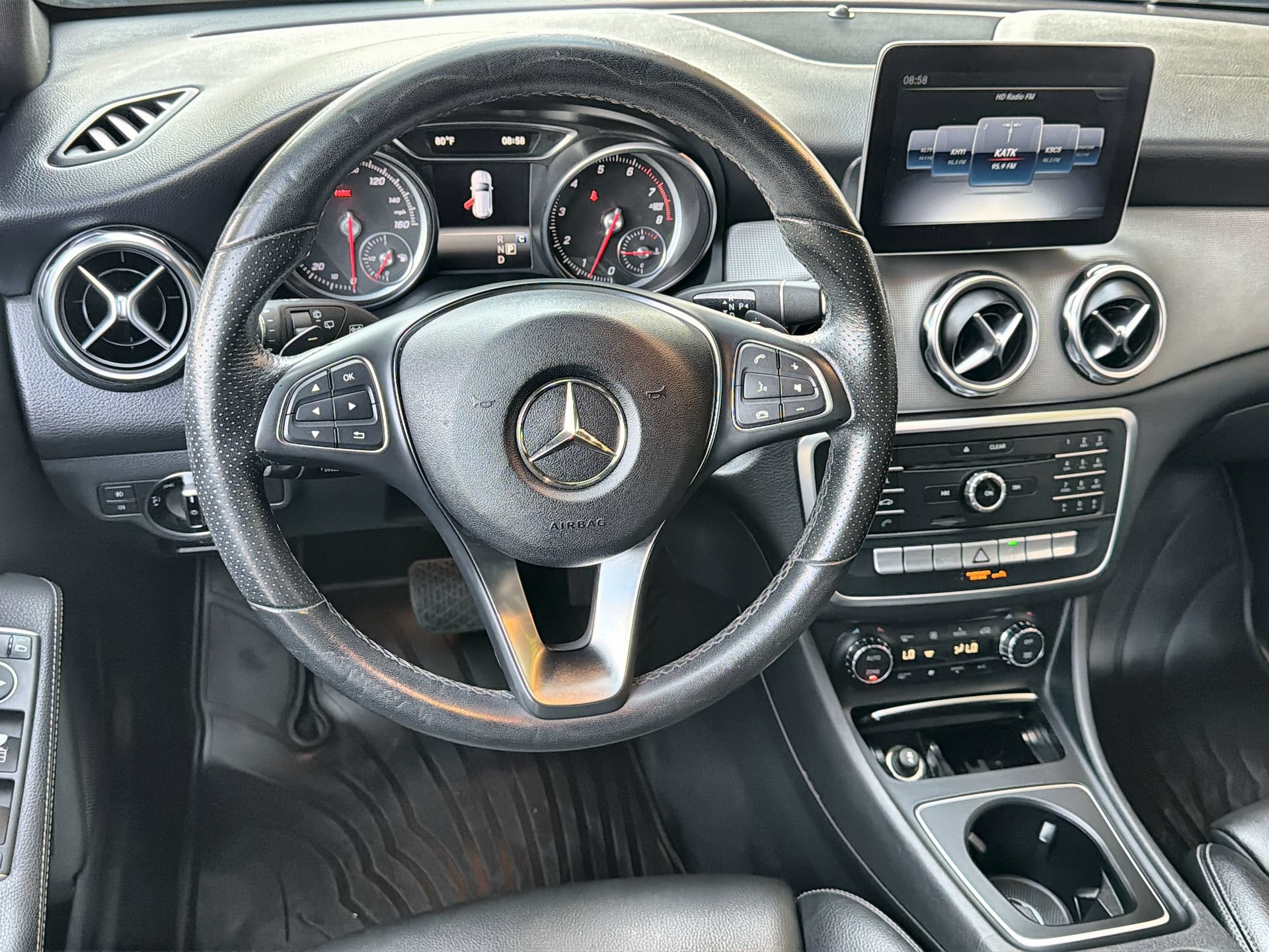 Used 2020 Mercedes-Benz GLA 250 image 14
