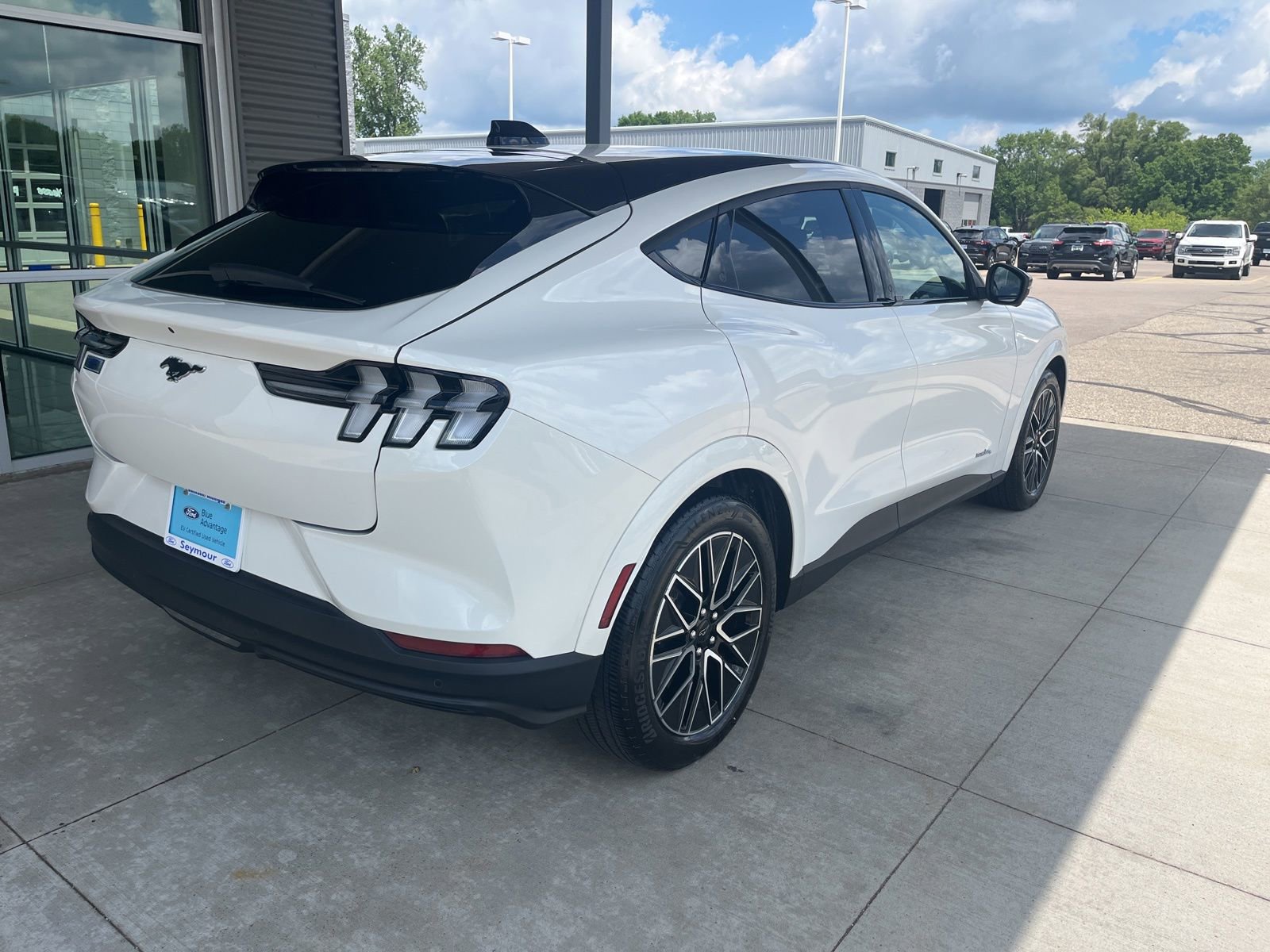 Certified 2025 Ford Mustang Mach-E Premium AWD/4WD image 6