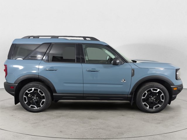 Certified 2023 Ford Bronco Sport Outer Banks w/ Tech Package AWD/4WD image 4