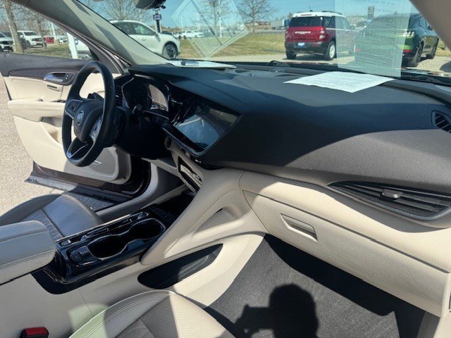Used 2023 Buick Envision Avenir image 39