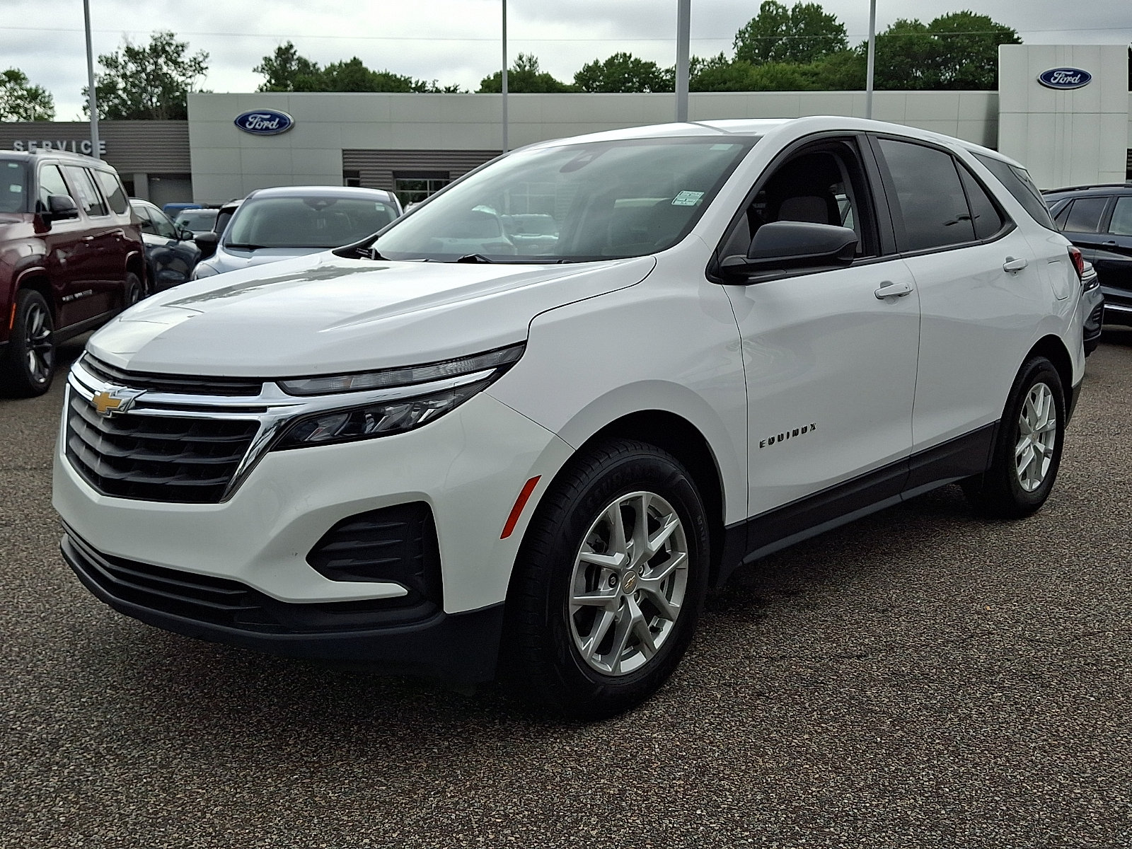 Used 2023 Chevrolet Equinox LS w/ LS Convenience Package FWD image 5