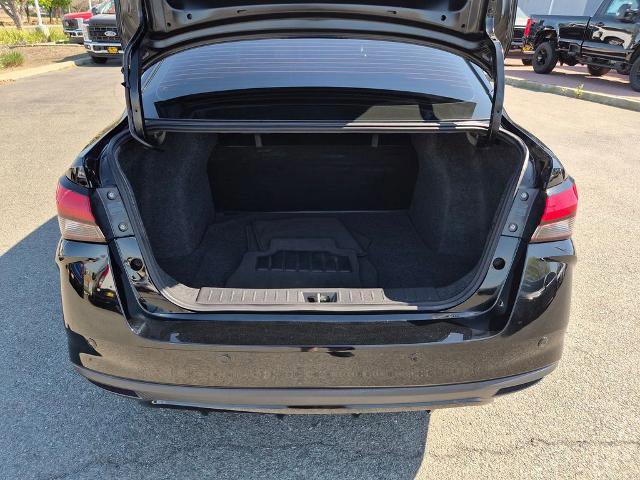 Used 2025 Nissan Versa S w/ Trunk Package image 10