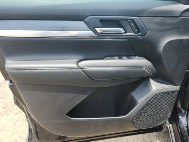 Used 2025 GMC Terrain Elevation AWD/4WD image 24