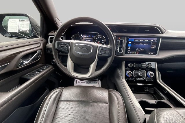 Used 2021 GMC Yukon Denali w/ Denali Premium Package RWD image 6